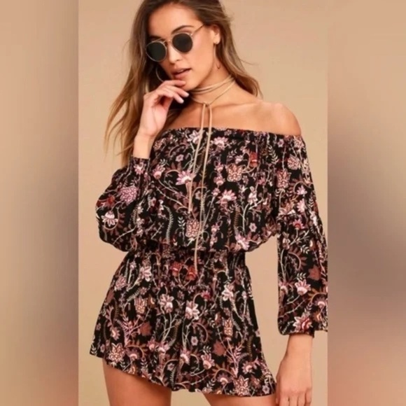 Free People Pants - FREE PEOPLE - Pretty and Free Black Floral Print Romper